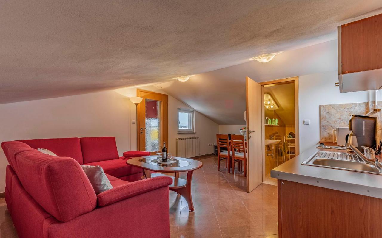 Apartments Istriensonne - Haus Stephan ميدولين المظهر الخارجي الصورة