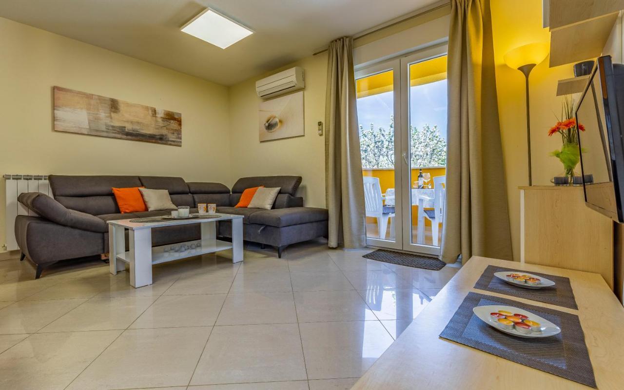 Apartments Istriensonne - Haus Stephan ميدولين المظهر الخارجي الصورة